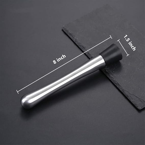 اندازه مادلر استیل در پسزمینه مشکی