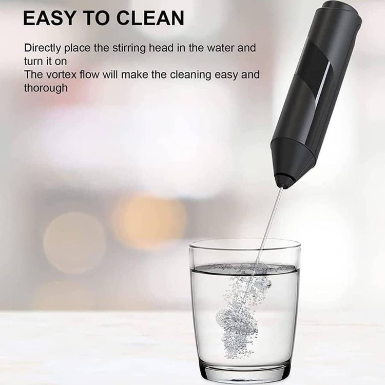 نمایش نحوه شستشو با چرخش داخل لیوان آب