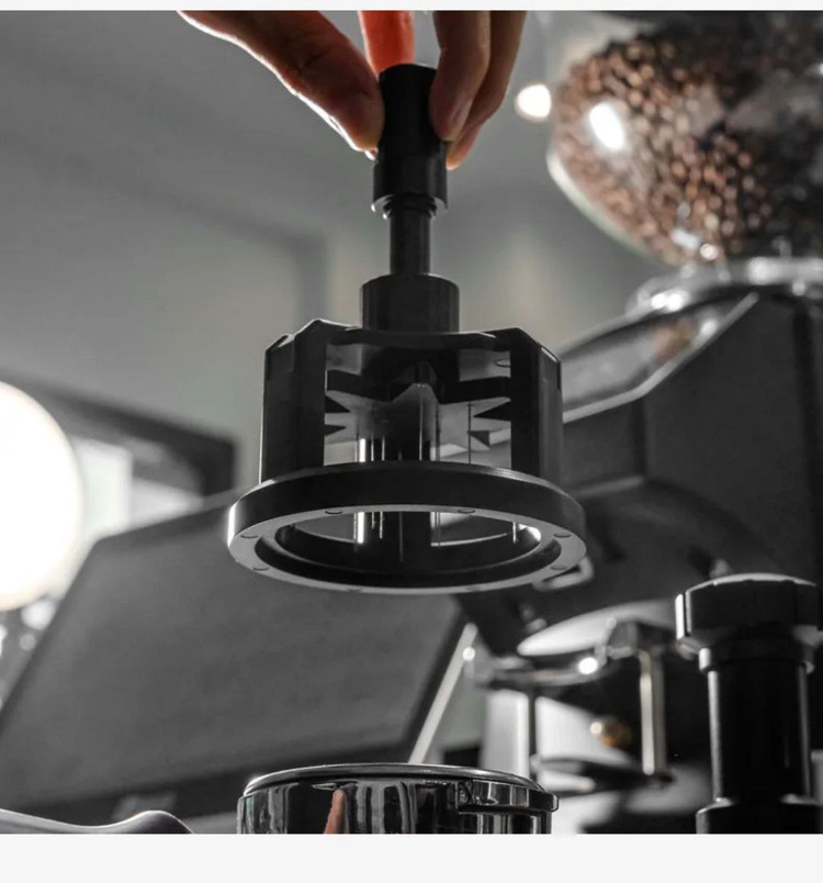 توزیع یکنواخت قهوه درپرتافیلتر