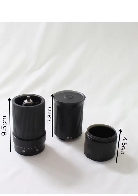 آسیاب قهوه برقی قابل تنظیم مدل نیو اسمارت با تمام قطعاتش شامل مخزن ، تیغه مخروطی ، بدنه اصلی ، درپوش همراه با نمایش اندازه و ابعاد دقیق هر قطعه