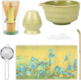 ست ۷ تکه ماچا بامبو ژاپنی شامل کاسه ماچا ، همزن بامبو ، قاشق، الک، پایه همزن ، ظرف ماچا و دستمال مخصوص برای تهیه چای ماچا سنتی