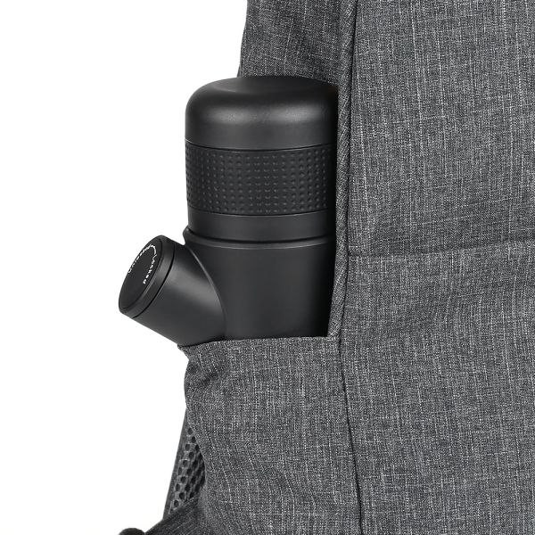 نمایش در جیب مانتو اسپرسوساز مسافرتی لوواک مدل Luwak Italy ویژه پودر قهوه ، مناسب طبیعتگردی و محل کار